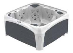 Spa Crossover 740L White Diamond